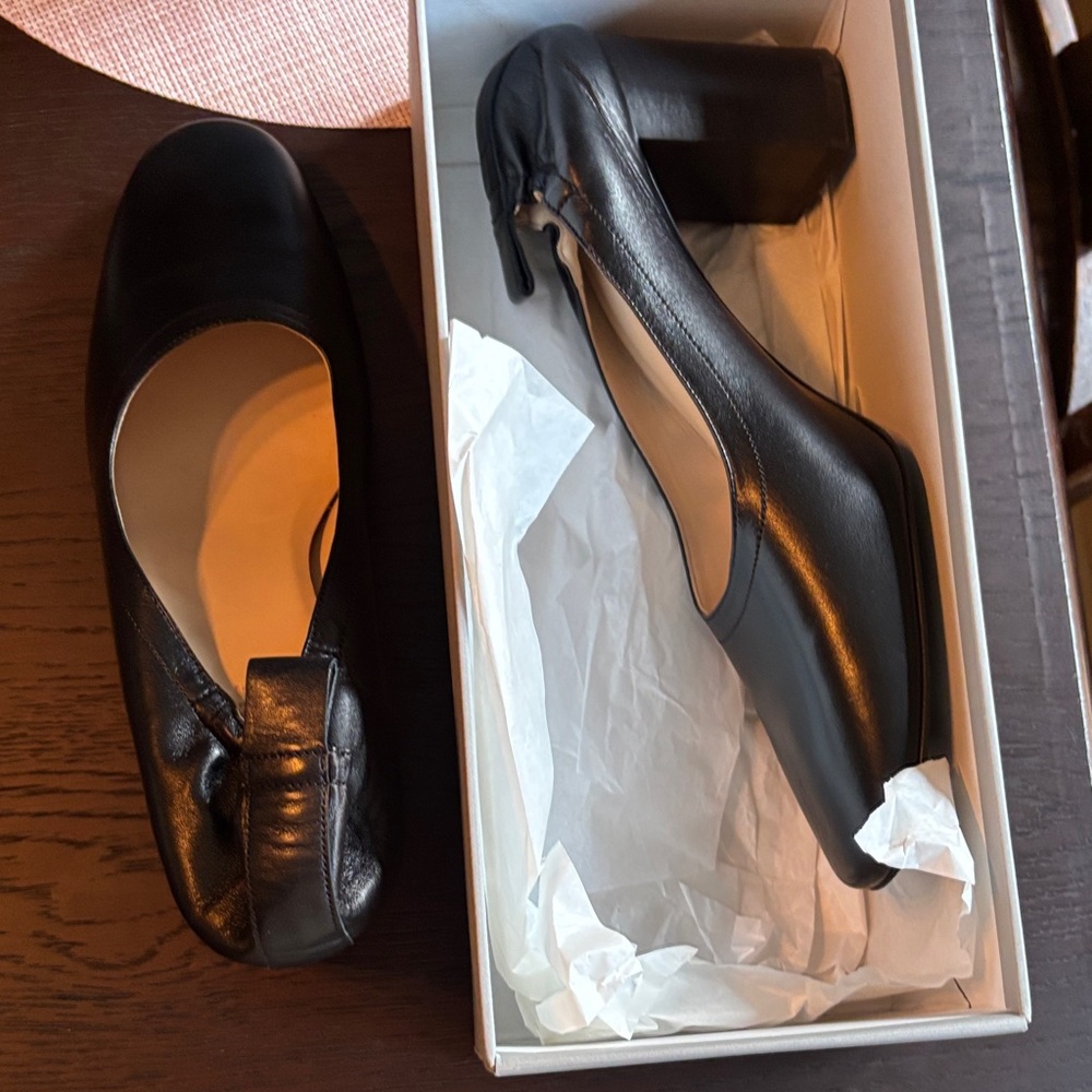 Everlane Black Leather Heels